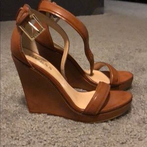 Guess wedges